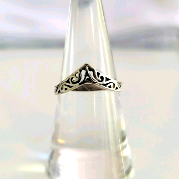 Jewelry - Vintage Silver Wonder Woman Tiara Ring Size 6.5 Women's Jewelry